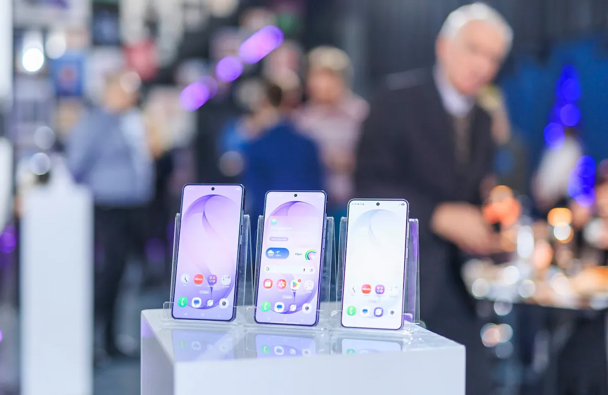 Samsung tutvustas maailma esimest Privacy Display’ga tippmudelit S26 Ultra ning tõi välja ka uued S26+ ja S26 telefonid